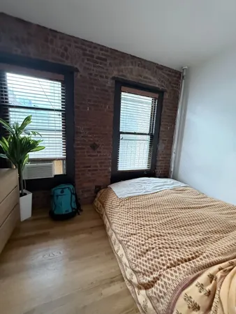 $4,000 | 52 MacDougal Street, Unit 5B | SoHo