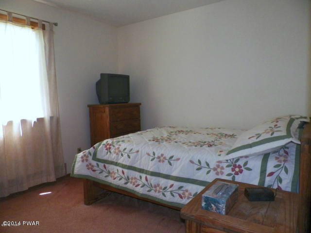 1041 Deer Valley Road Lake Ariel, PA 18436 - Photo 11 of 37 BED 2