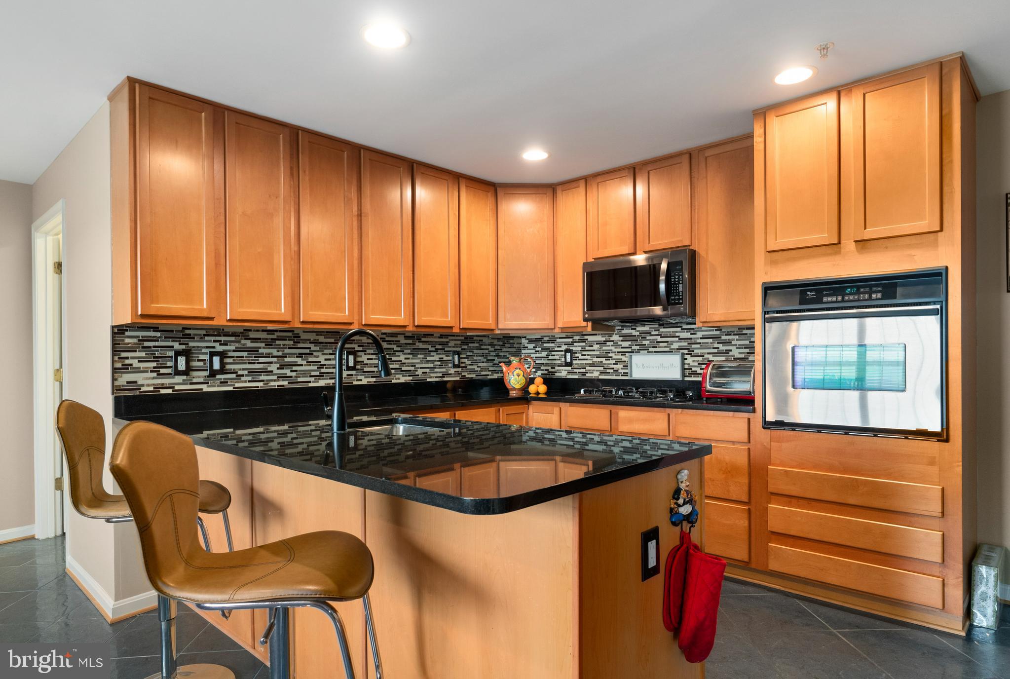 4800 Coyle Road, Unit 405 Owings Mills, MD 21117 - Photo 10 of 29 Granite Breakfast Bar