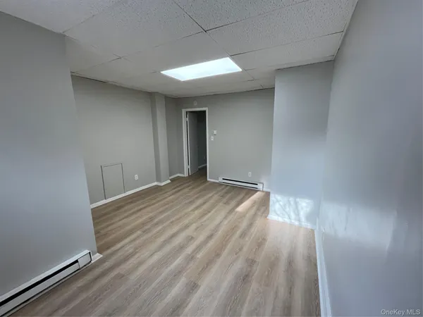 $1,700 | 201 Main Street, Unit 5, Maybrook, NY 12543