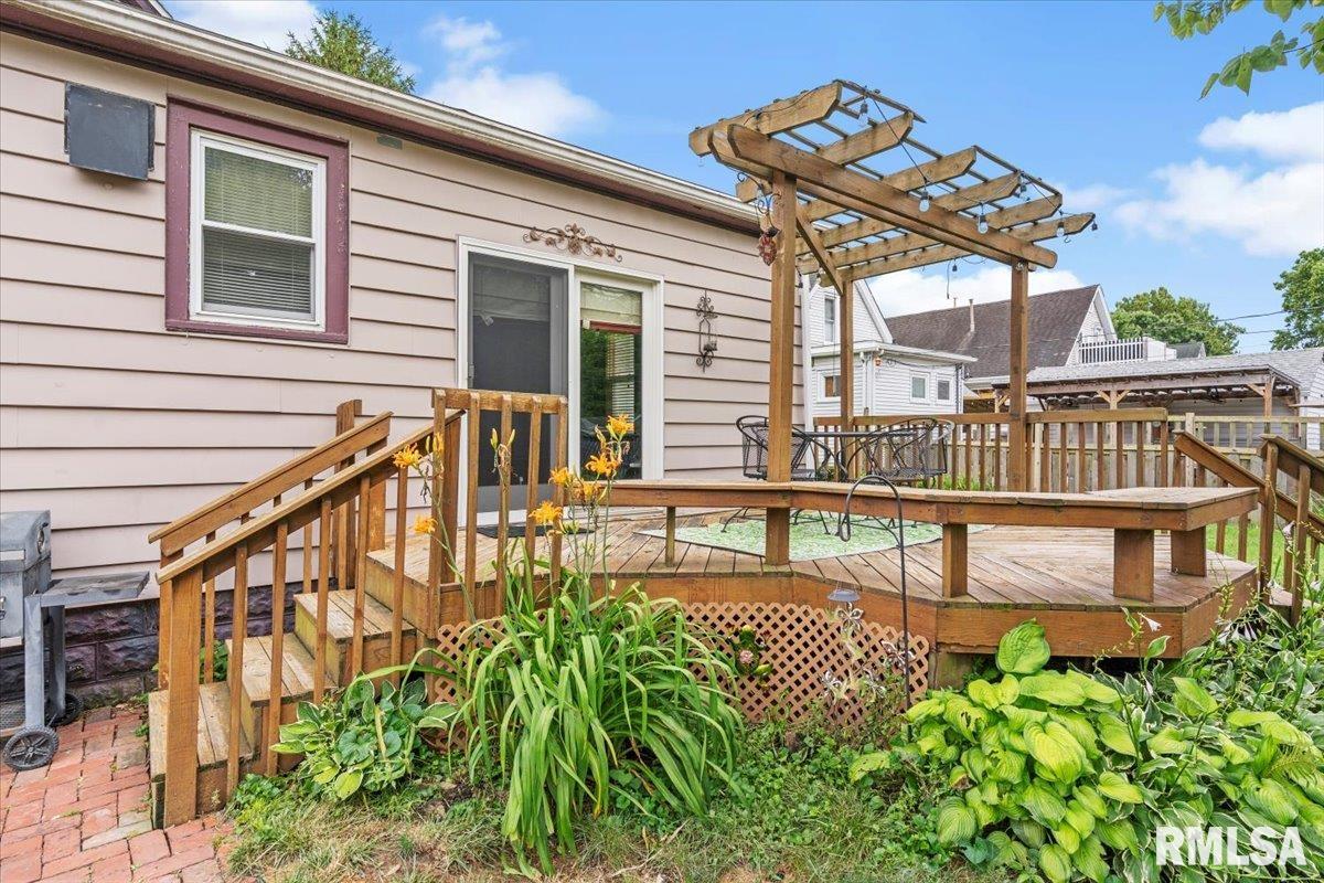 1031 Osburn Avenue Springfield, IL 62702 - Photo 22 of 31 Gallery Image 22