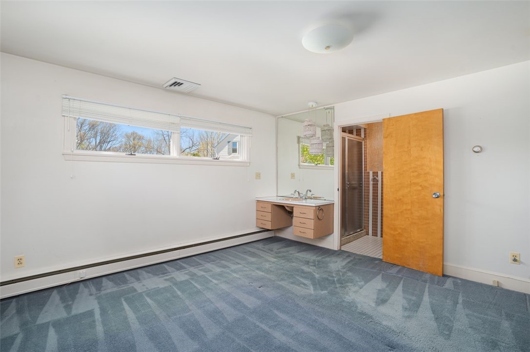 65 Randall Street Cranston, RI 02920 - Photo 11 of 50