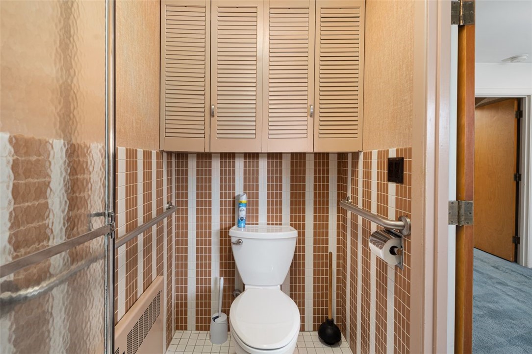 65 Randall Street Cranston, RI 02920 - Photo 15 of 50