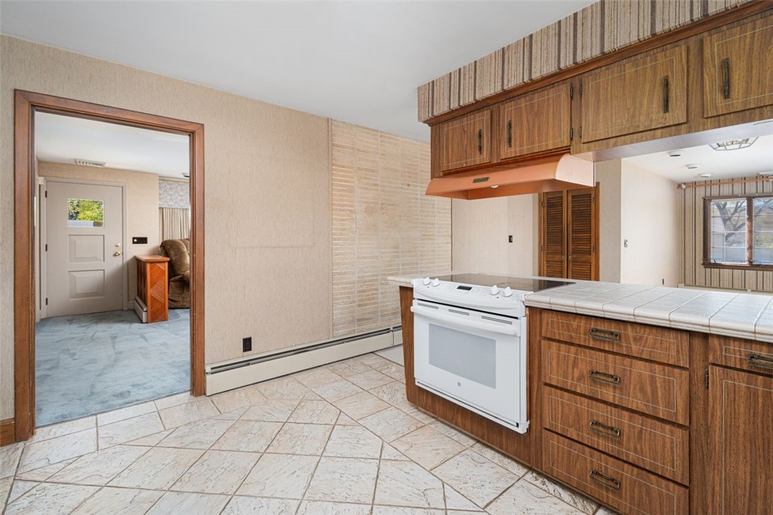 65 Randall Street Cranston, RI 02920 - Photo 19 of 50