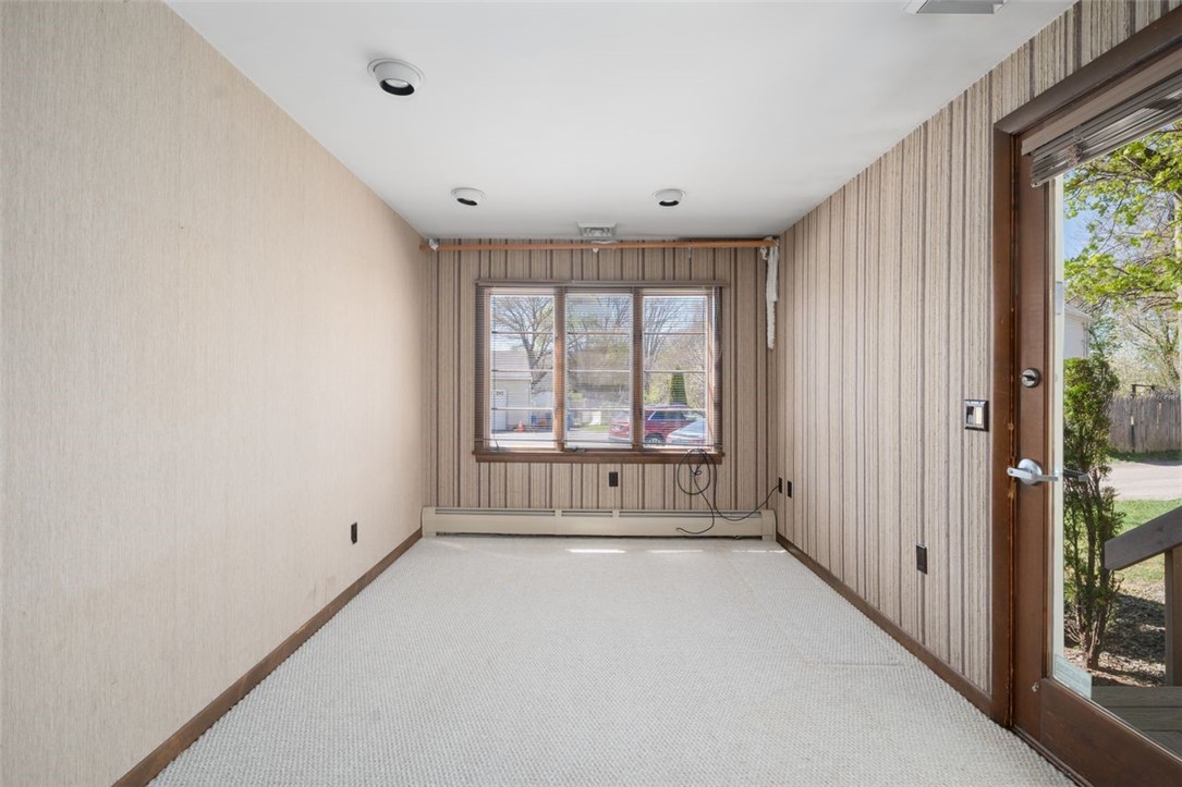 65 Randall Street Cranston, RI 02920 - Photo 24 of 50