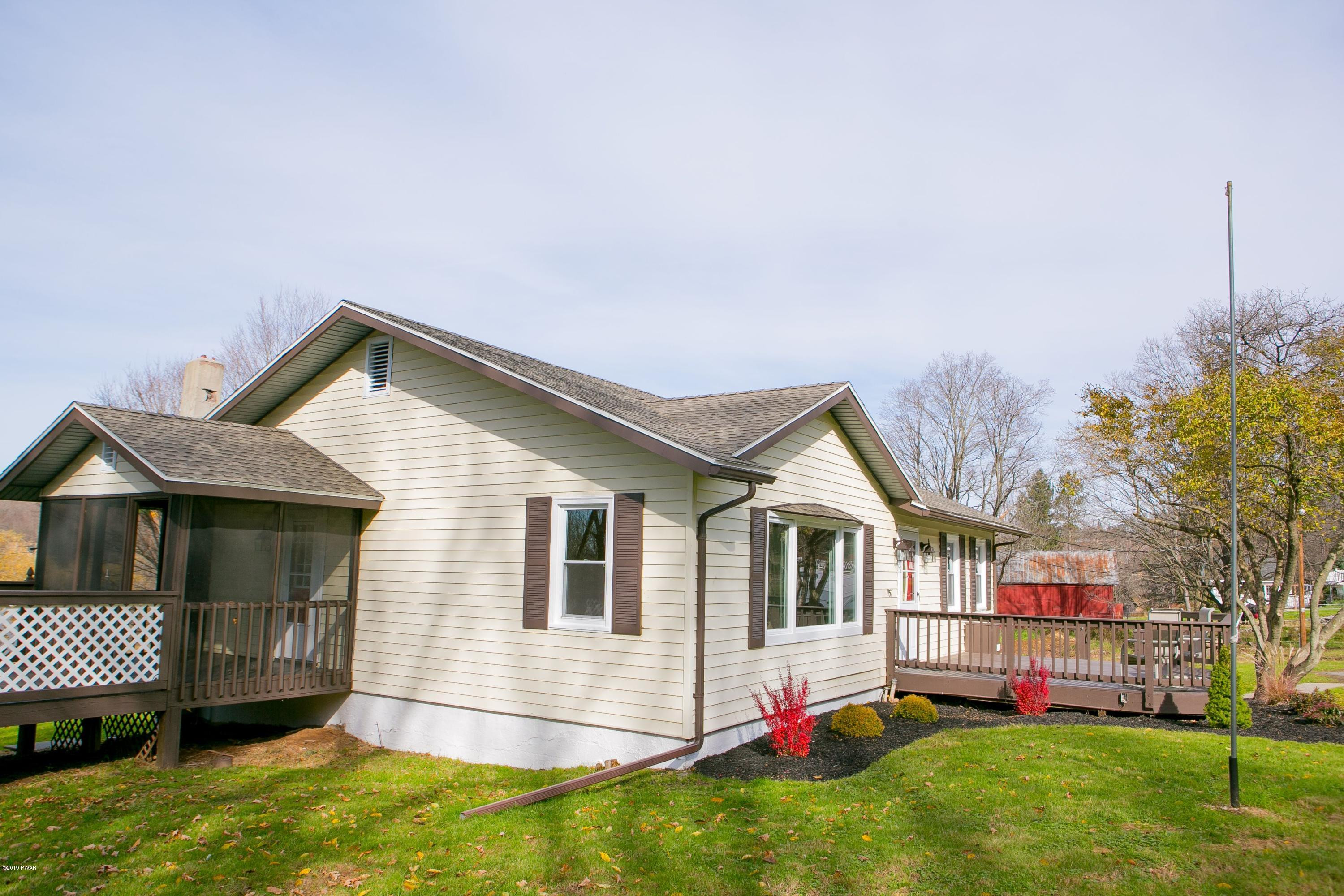 1157 Miller Road Lake Ariel, PA 18436 - Photo 5 of 36
