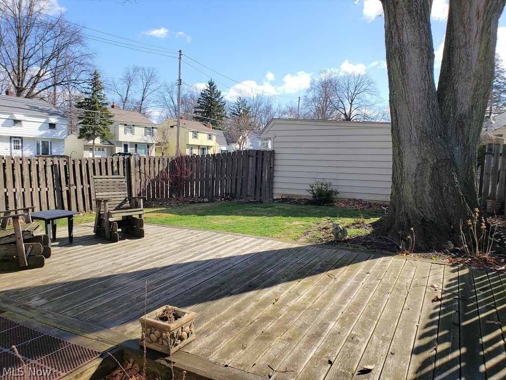 1175 Dorsh Road Cleveland, OH 44121 - Photo 26 of 30