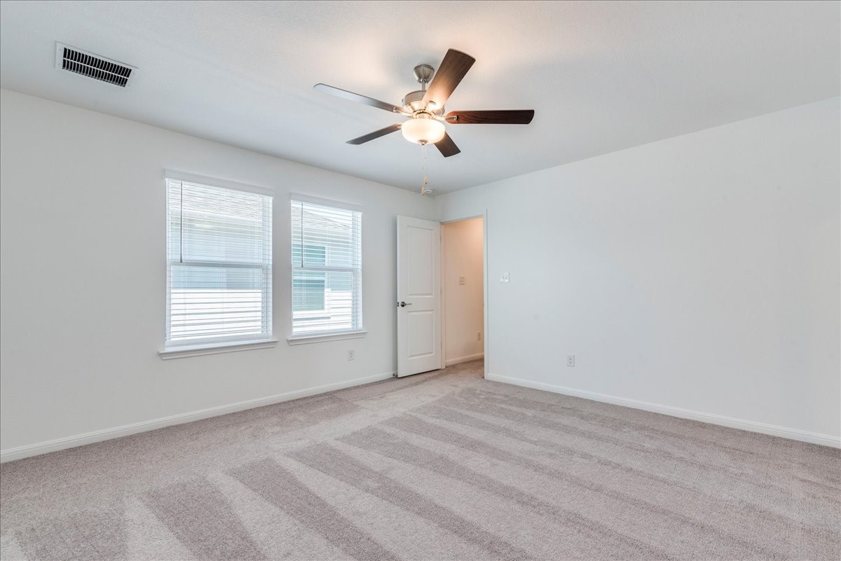 108 Makinaw Road Hutto, TX 78634 - Photo 14 of 34