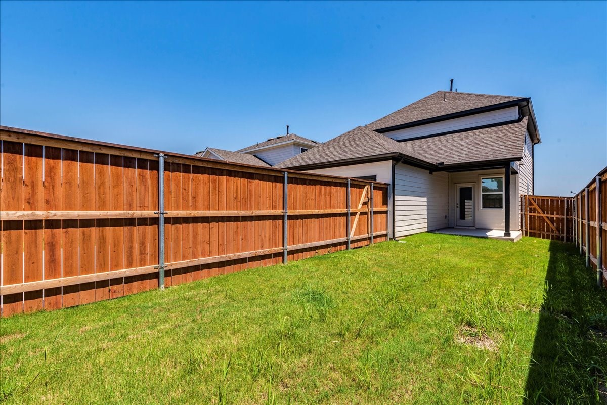 108 Makinaw Road Hutto, TX 78634 - Photo 25 of 34 fenced backyard