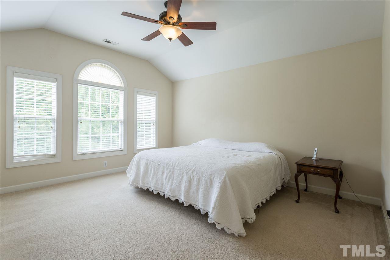 5204 Bartons Enclave Lane Raleigh, NC 27613 - Photo 23 of 26