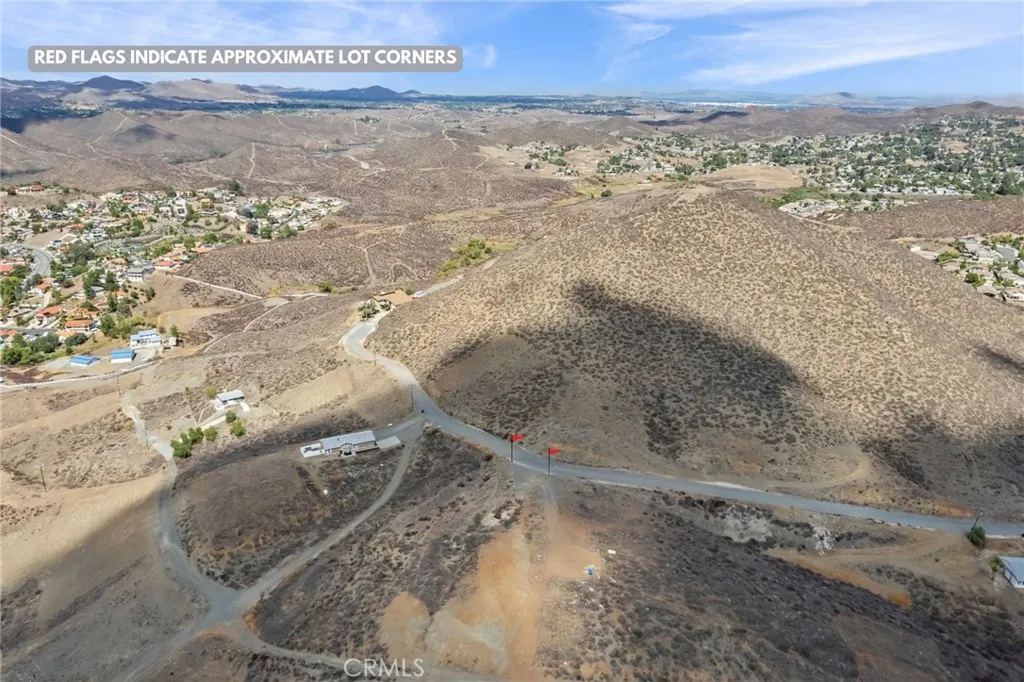 0 Cooper View Drive Menifee, CA 92587 - Photo 19 of 32 a view of a dry yard with wooden fence