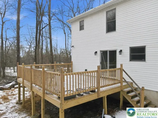 $399,900 | 5528 Elmwood Drive, Tannersville, PA 18372