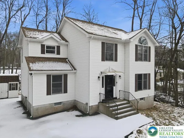 $399,900 | 5528 Elmwood Drive, Tannersville, PA 18372