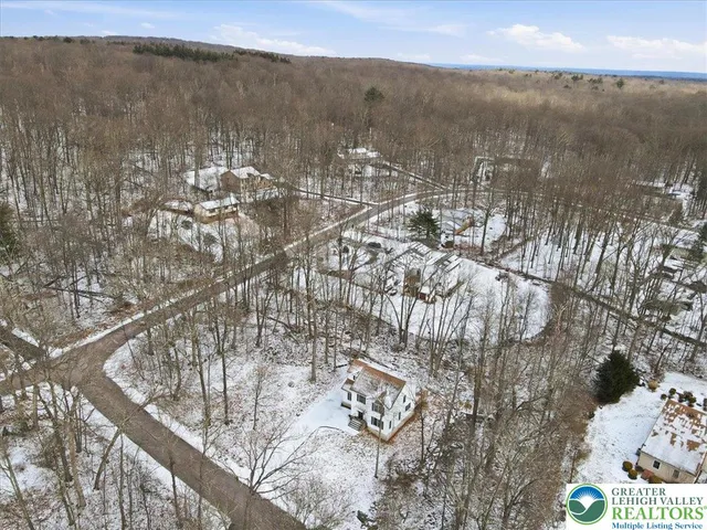 $399,900 | 5528 Elmwood Drive, Tannersville, PA 18372