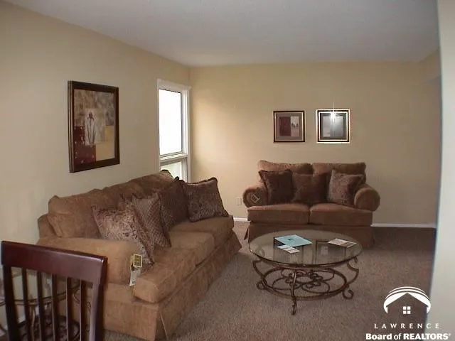 $195,000 | 2139 Quail Creek Drive, Lawrence, KS 66047