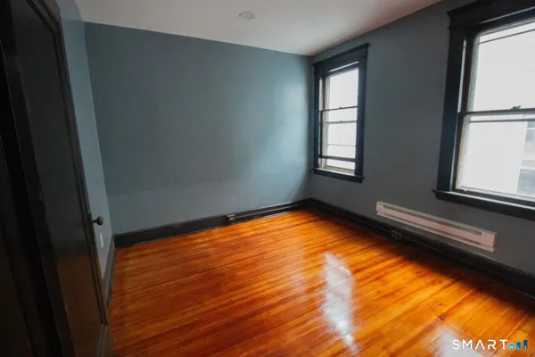 a view of empty room with window