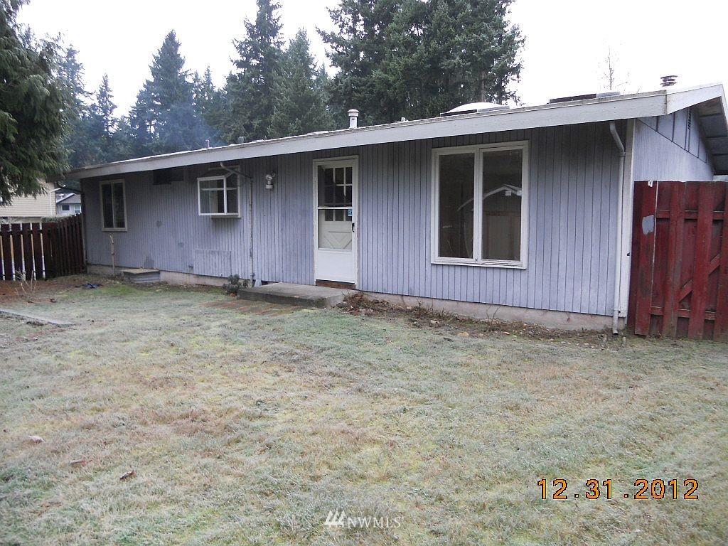 14205 Southeast 141st Street Renton, WA 98059 - Photo 13 of 15