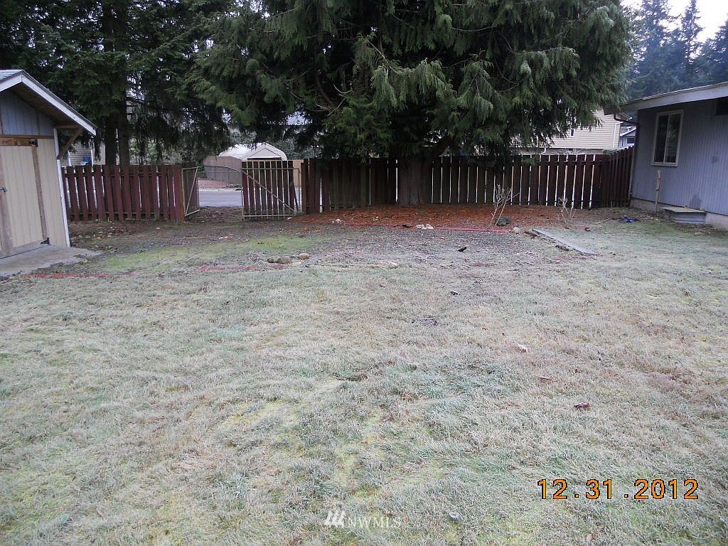 14205 Southeast 141st Street Renton, WA 98059 - Photo 14 of 15