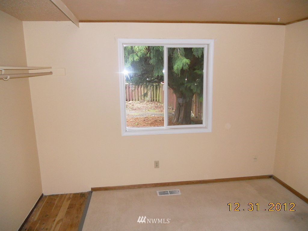 14205 Southeast 141st Street Renton, WA 98059 - Photo 9 of 15