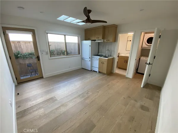 $12,500 | 1120 7th Street, Hermosa Beach, CA 90254