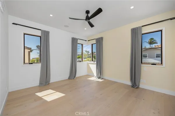$12,500 | 1120 7th Street, Hermosa Beach, CA 90254