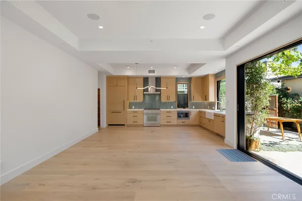 $12,500 | 1120 7th Street, Hermosa Beach, CA 90254