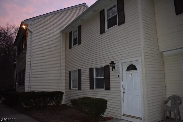 $2,300 | 322 Richard Mine Road, Unit 7, Wharton, NJ 07885