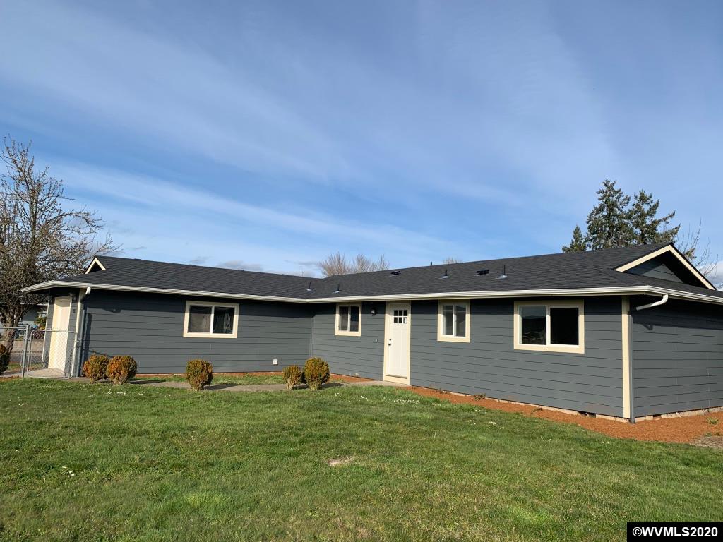1255 Hemlock Loop Independence, OR 97351 - Photo 2 of 14 Gallery Image 2