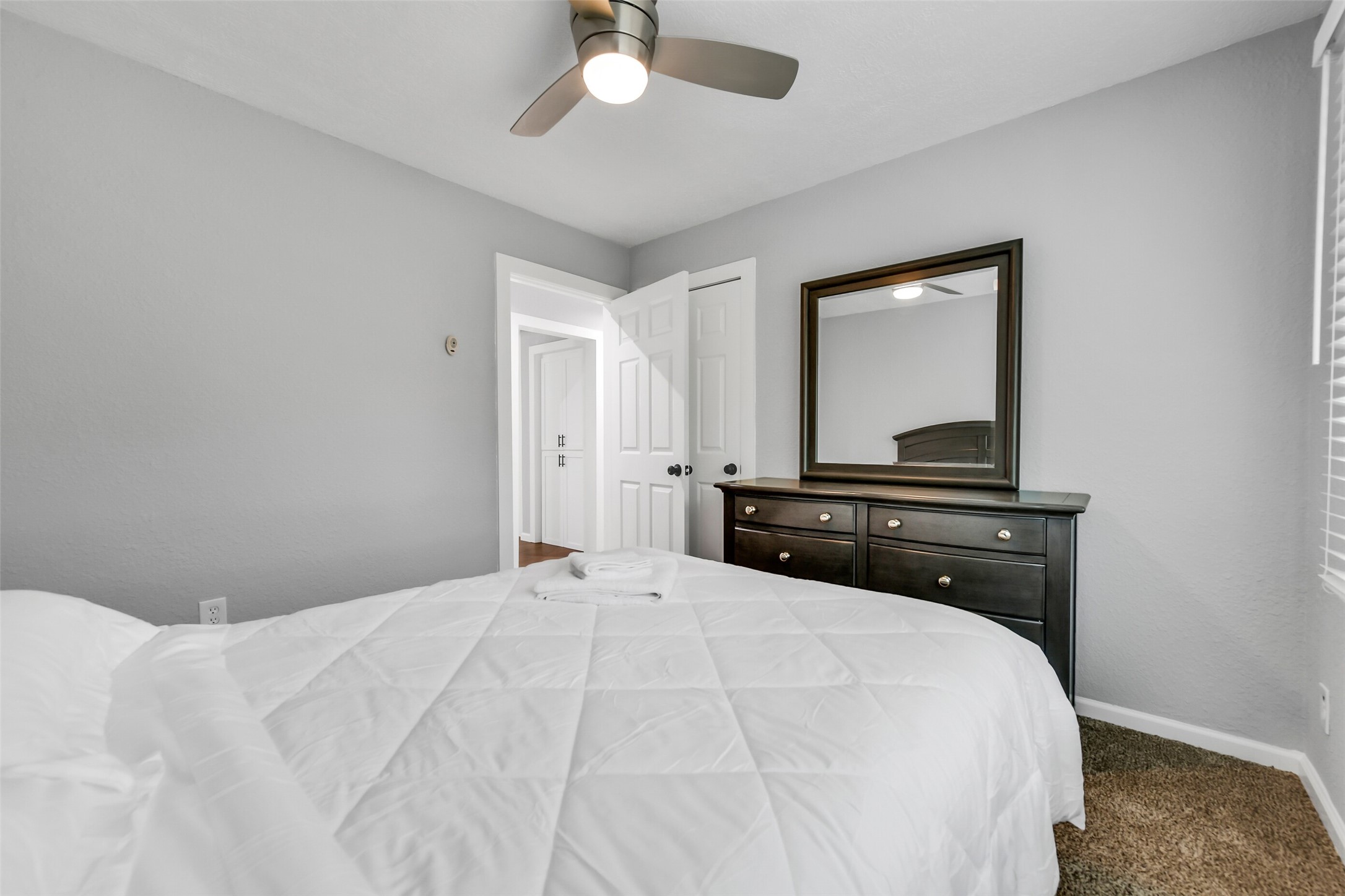 4842 Hummingbird Street Houston, TX 77035 - Photo 24 of 30 Gallery Image 24