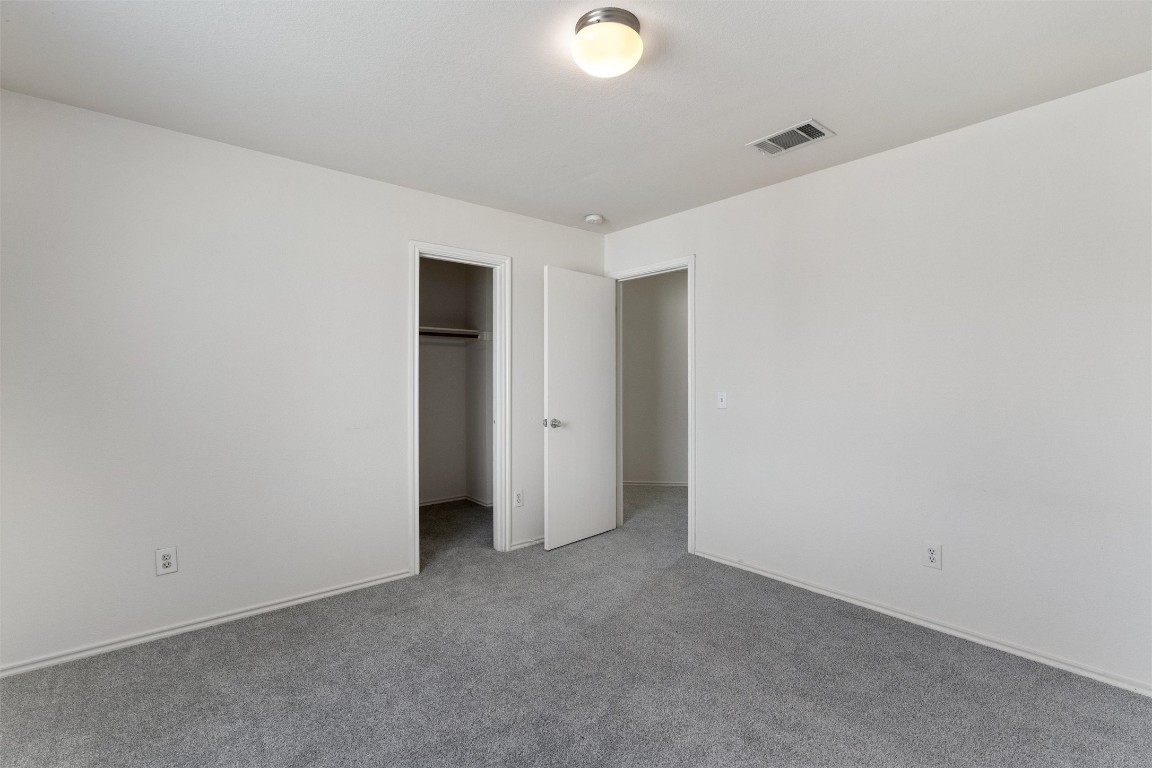 7432 Cayenne Lane Austin, TX 78741 - Photo 22 of 30 an empty room with closet area