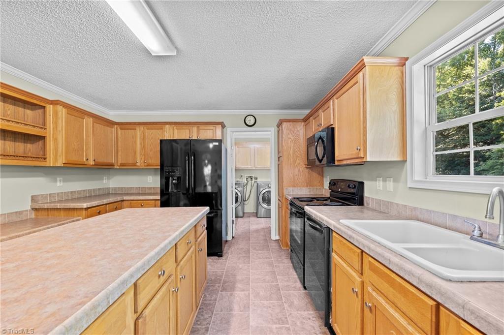 240 Rustic Road Reidsville, NC 27320 - Photo 16 of 37 Gallery Image 16