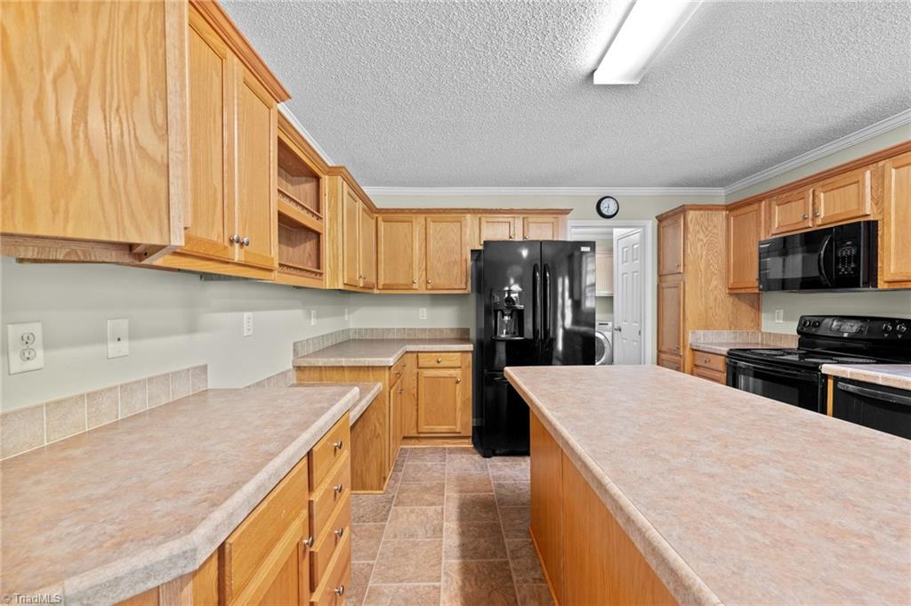 240 Rustic Road Reidsville, NC 27320 - Photo 17 of 37 Gallery Image 17
