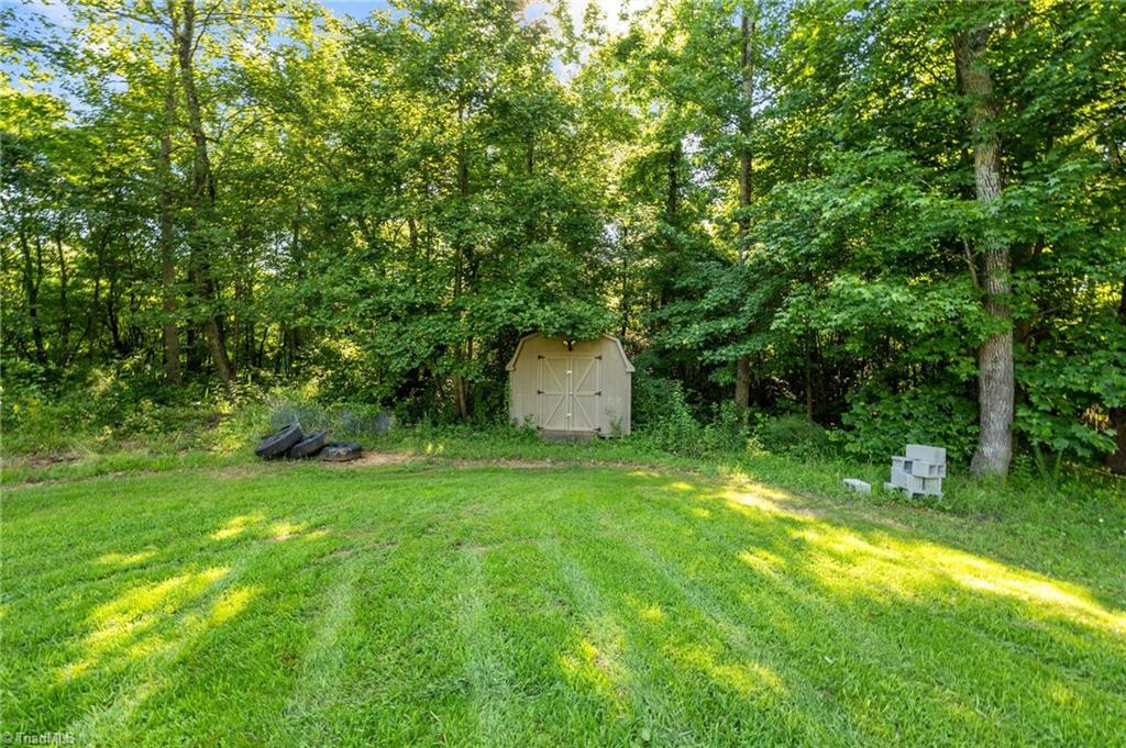 240 Rustic Road Reidsville, NC 27320 - Photo 32 of 37 Gallery Image 32