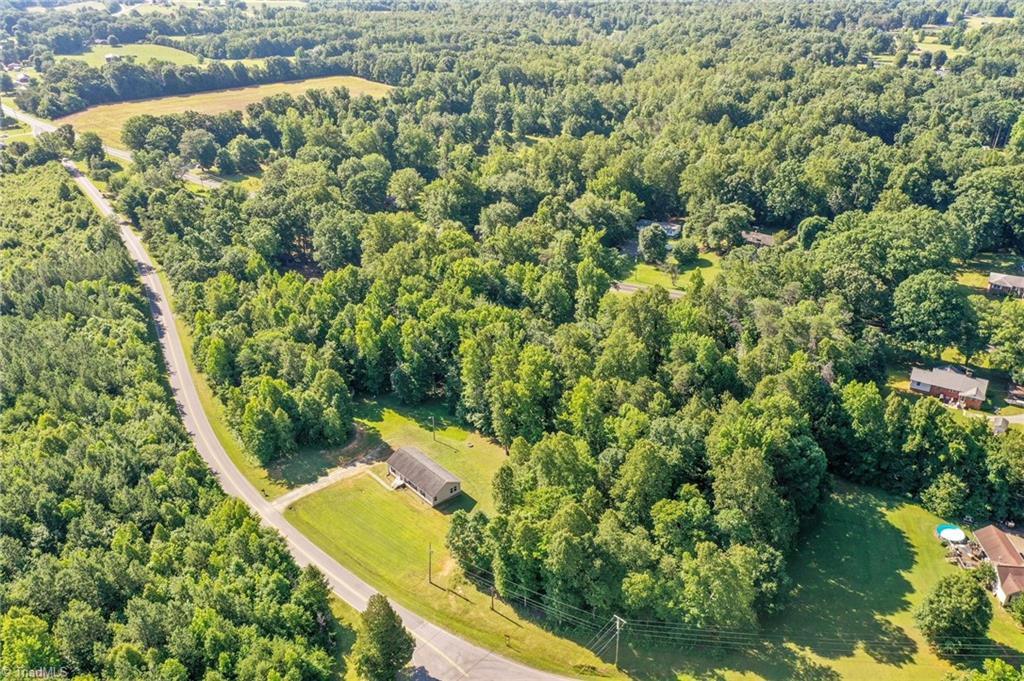 240 Rustic Road Reidsville, NC 27320 - Photo 33 of 37 Gallery Image 33