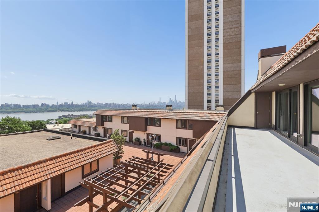 300 Gorge Road, Unit 57 Cliffside Park, NJ 07010 - Photo 26 of 31