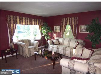 200 Ridge Avenue Kennett Square, PA 19348 - Photo 2 of 12 Living Room