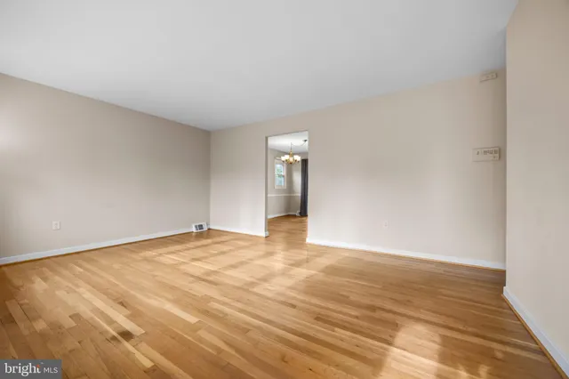 $369,900 | 1017 Kingsbury Road, Reisterstown, MD 21136