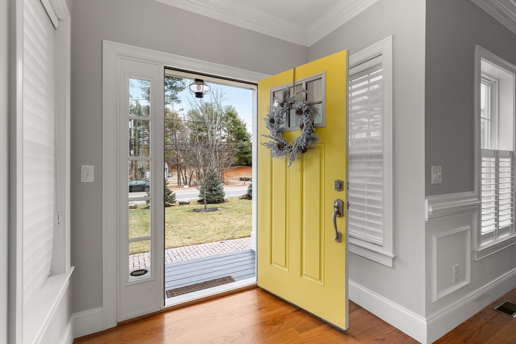 115 High Street Medfield, MA 02052 - Photo 3 of 36