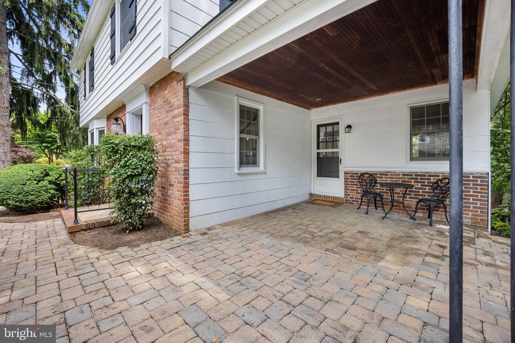 455 Schley Road Annapolis, MD 21401 - Photo 5 of 67 Covered seating area