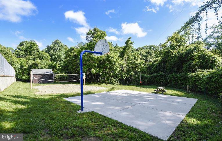 455 Schley Road Annapolis, MD 21401 - Photo 58 of 67 Community basketball and volleyball court