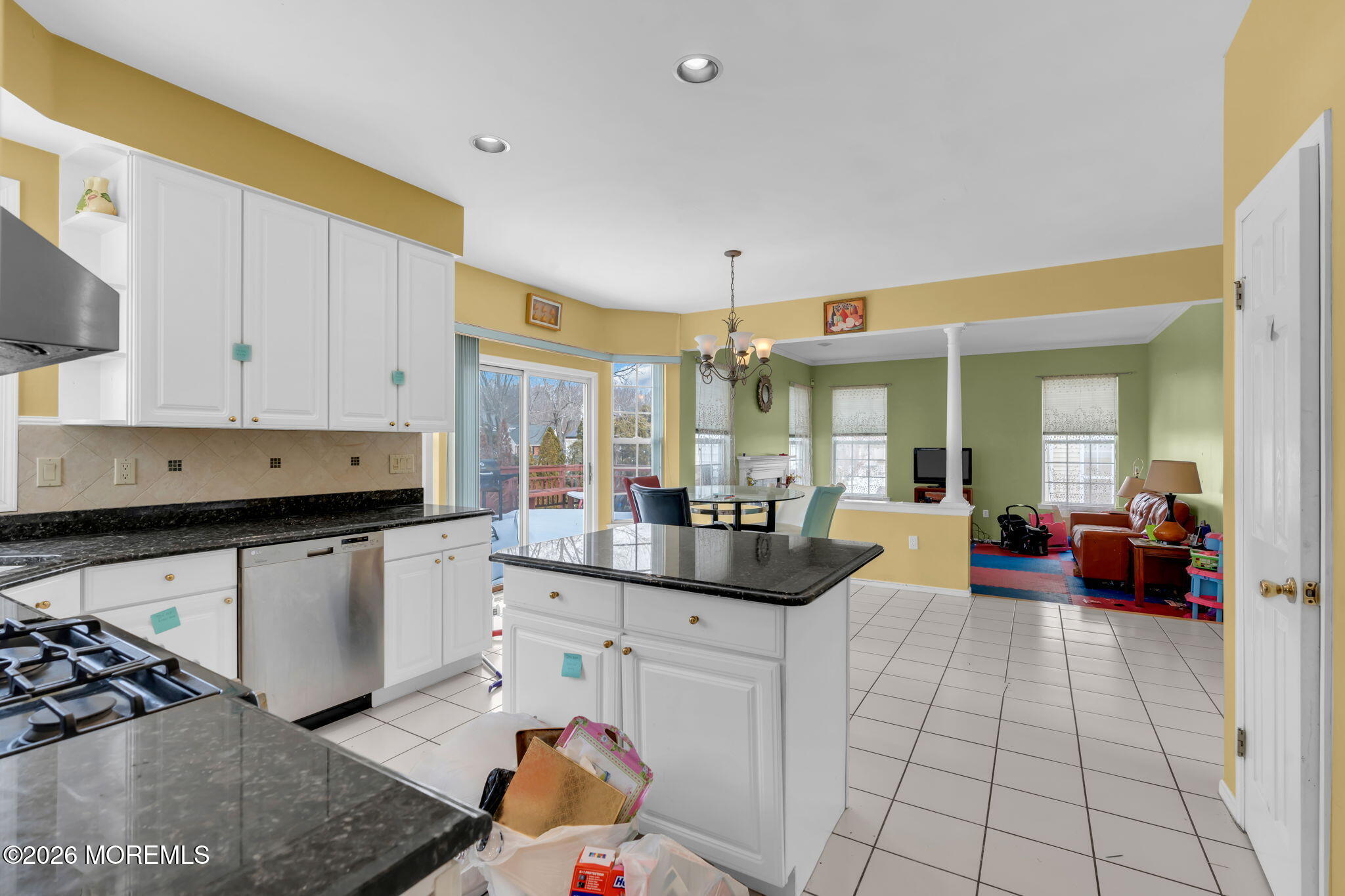 18 Lysbeth Lane Matawan, NJ 07747 - Photo 12 of 36 18-web-or-mls-DSC06573