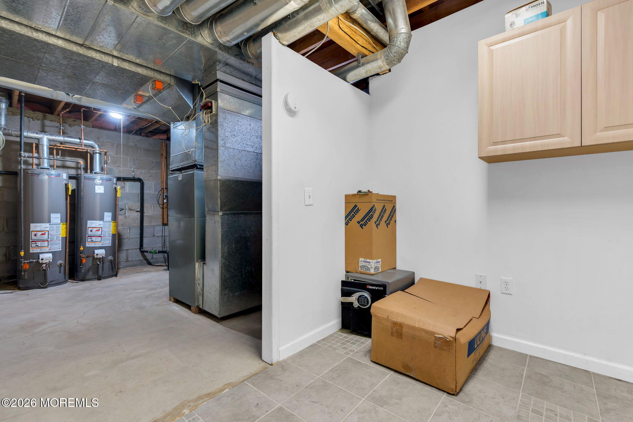 18 Lysbeth Lane Matawan, NJ 07747 - Photo 34 of 36 48-web-or-mls-DSC06743