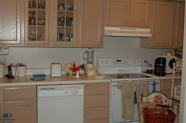 4500 Lakeshore Road, Unit 19 Fort Gratiot, MI 48059 - Photo 5 of 12 31130541-4.JPG