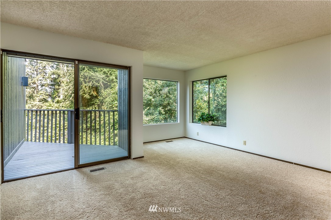 760 Greenoch Loop Oak Harbor, WA 98277 - Photo 15 of 25