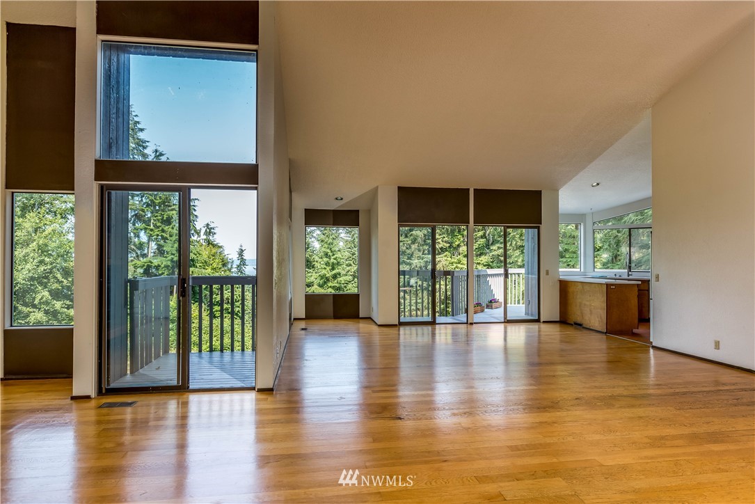 760 Greenoch Loop Oak Harbor, WA 98277 - Photo 7 of 25