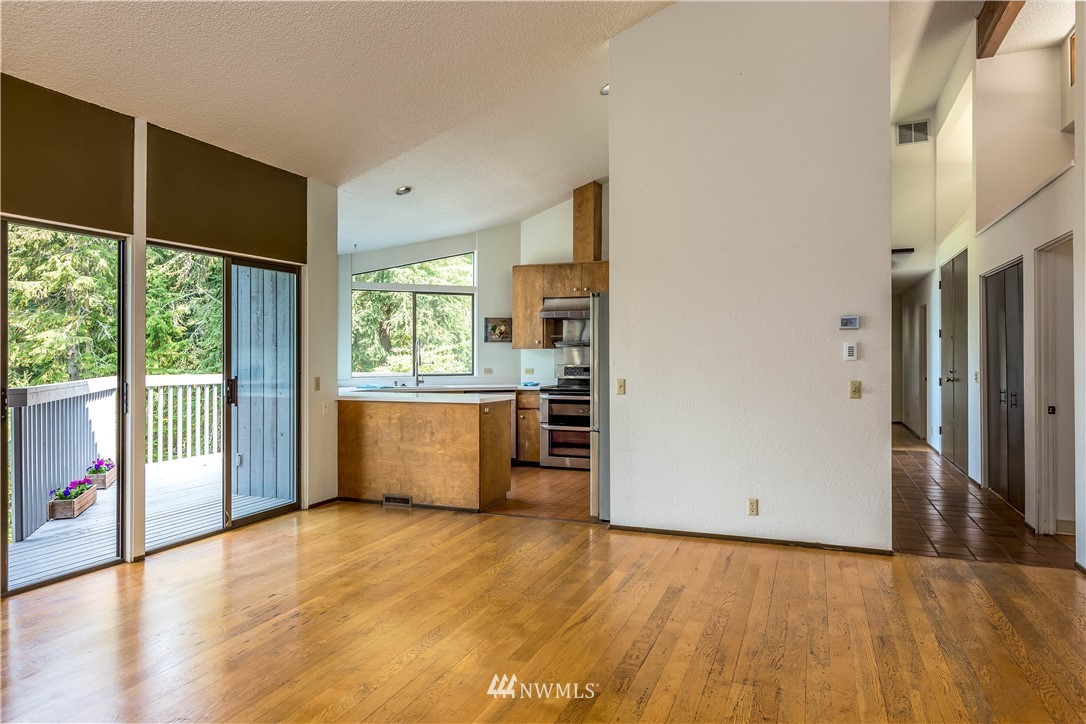 760 Greenoch Loop Oak Harbor, WA 98277 - Photo 9 of 25