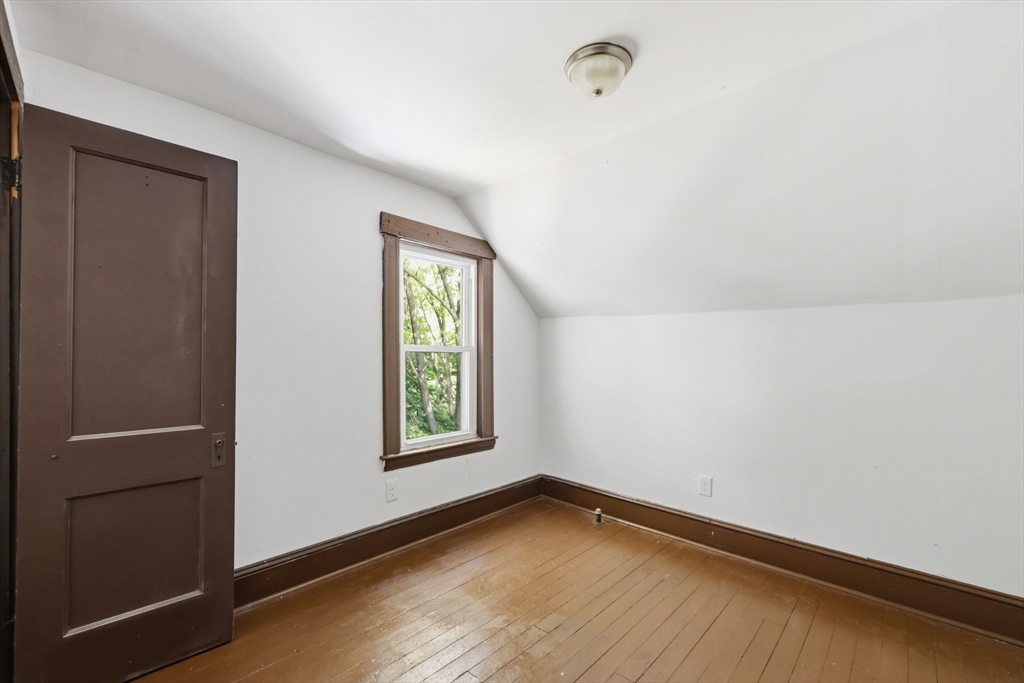 172-174 Euclid Avenue Springfield, MA 01108 - Photo 17 of 32