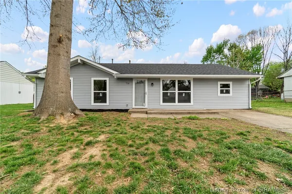 $209,000 | 716 Higgins Drive, Jeffersonville, IN 47130
