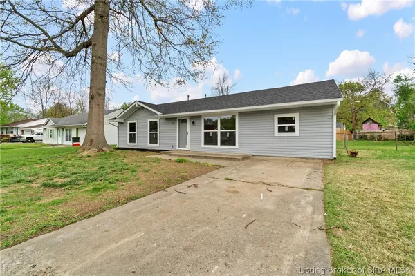 $209,000 | 716 Higgins Drive, Jeffersonville, IN 47130