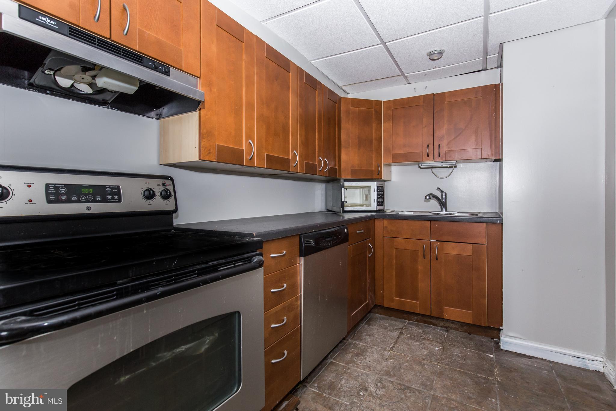 4306 Terrace Street Philadelphia, PA 19128 - Photo 18 of 25